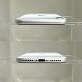 �����ꡪ iPhone SE����2����� 64GB �ۥ磻�� SIM�ե꡼ ����78%