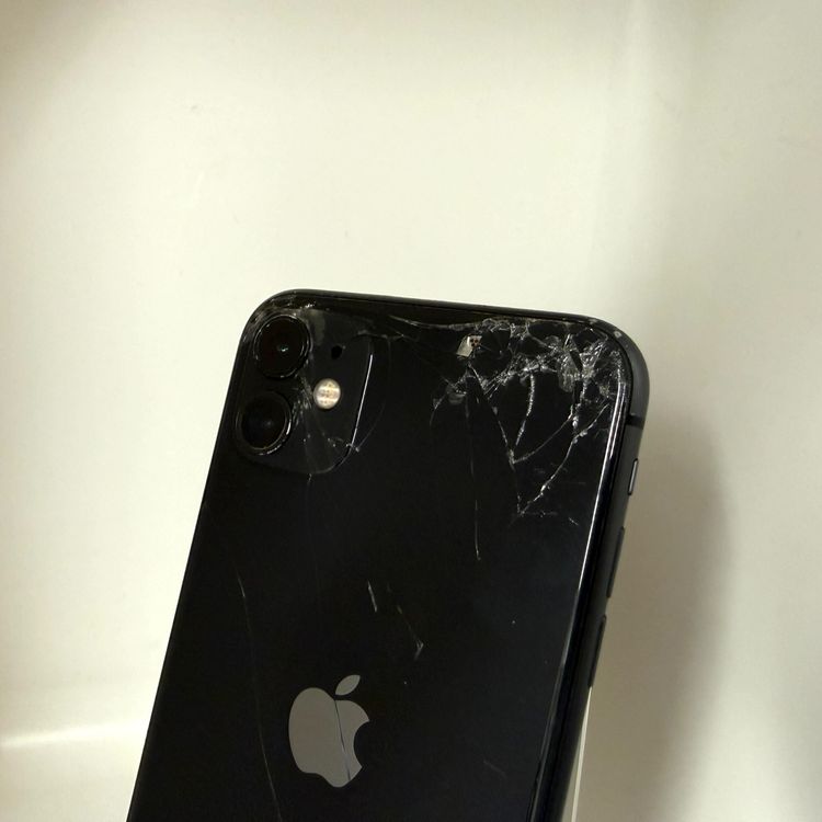ꡪ iPhone 11 256GB ֥å SIMե꡼ 82%