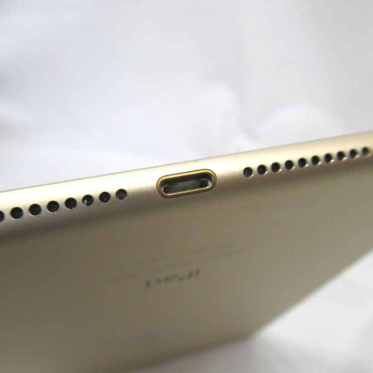 �ڼ��ߤʤߡۡ�KR237202��Wi-Fi��ǥ��iPad mini4 16GB�����