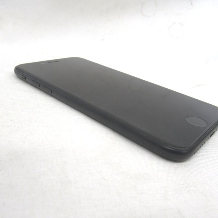 �ڼ��ߤʤߡۡ�KR101331��SIM�ե꡼��iPhone SE3 64GB MMYC3J/A�����