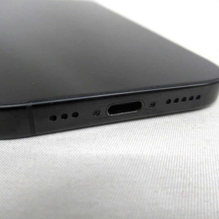 �ڼ��ߤʤߡۡ�KR113081��SB��iPhone16 Pro 128GB �����