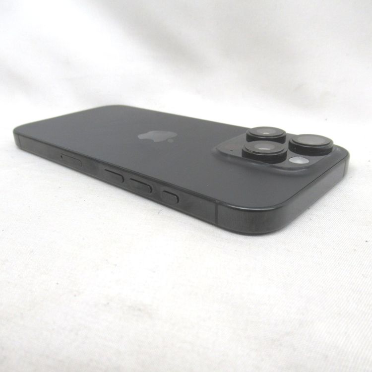 ��KR132631��docomo��iPhone 16 Pro 128GB MYMV3J/A�����