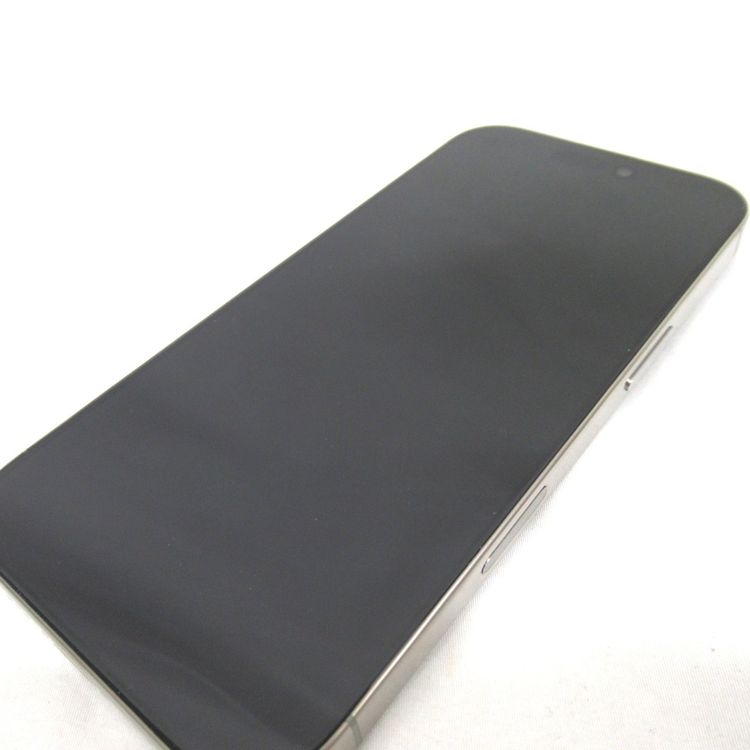 �ڼ��ߤʤߡۡ�102561��SIM�ե꡼��iPhone16 Pro 256GB �����