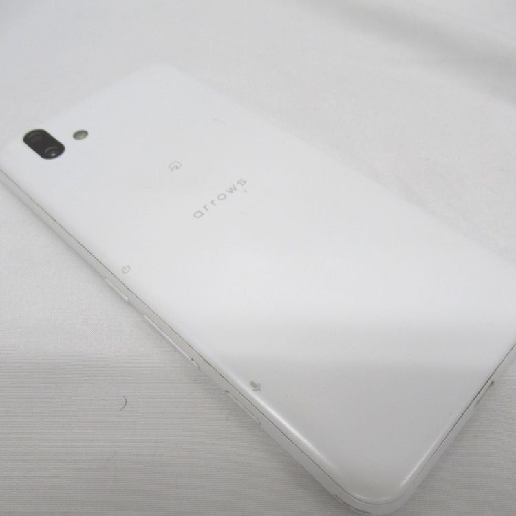 �ڼ��ߤʤߡۡ�KR101691��SB��arrows U 801FJ 32GB�����