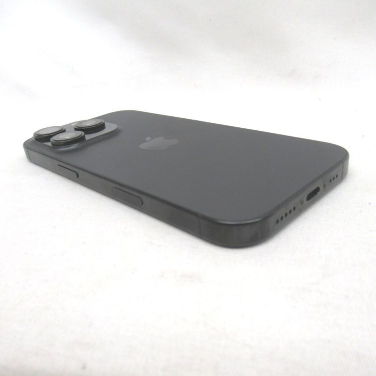 ��KR132631��docomo��iPhone 16 Pro 128GB MYMV3J/A�����