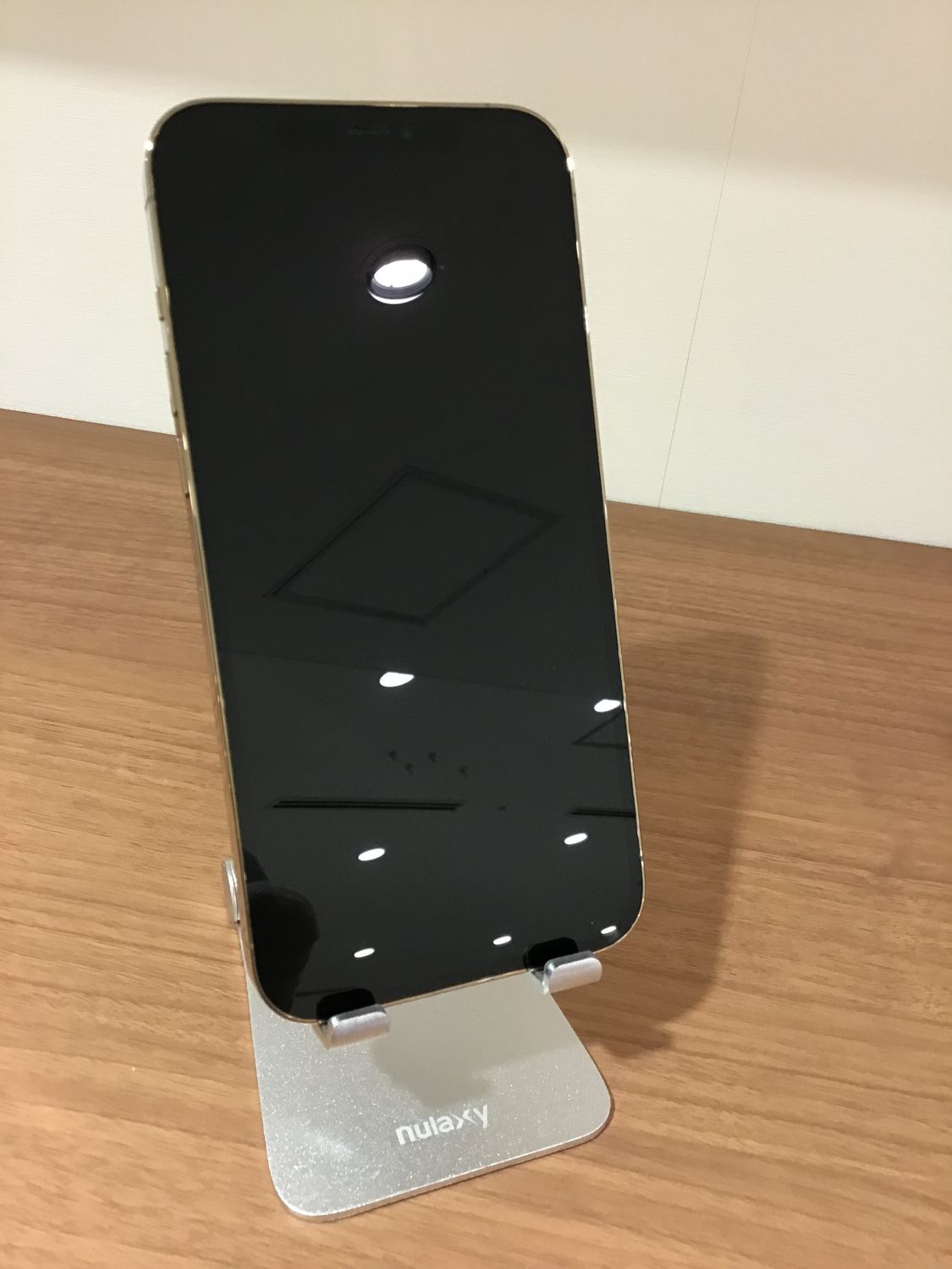 ムスビー｜美品SIMフリー/iPhone12proMax/256GB/ゴールド 土日祝日の 