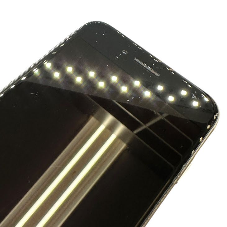 iPhone��SE����3�����64GB���������饤�ȡ�SIM�ե꡼���ɥ�����