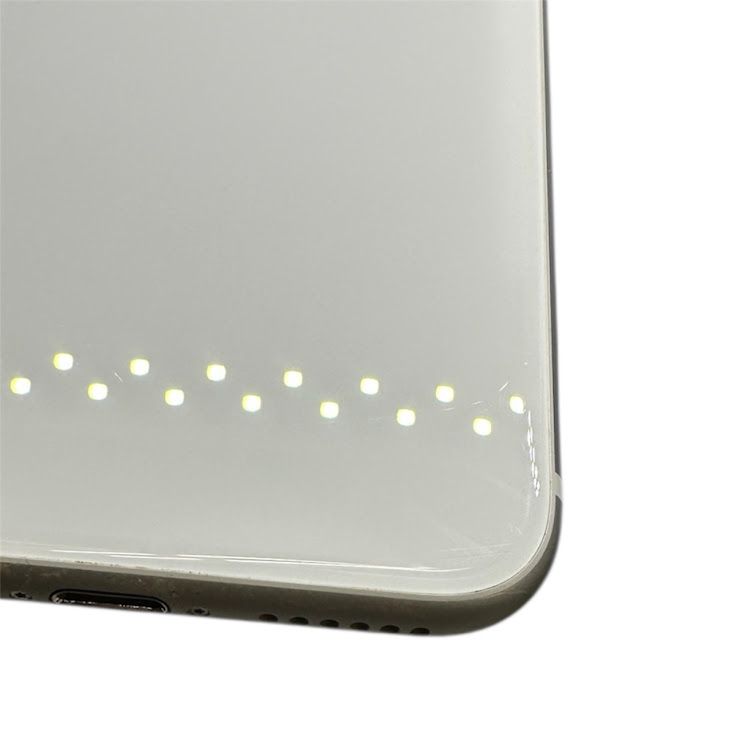 iPhone��SE����2�����128GB���ۥ磻�ȡ�SIM�ե꡼��UQ��Х�����