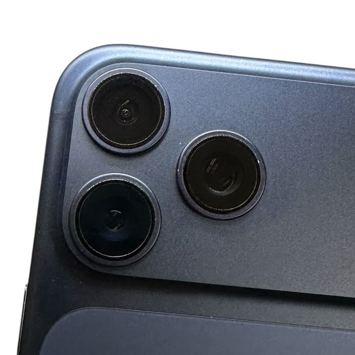 �ڥХåƥ꡼100%��iPhone��17ProMax��256GB���ǥ����ץ֥롼��SIM�ե꡼