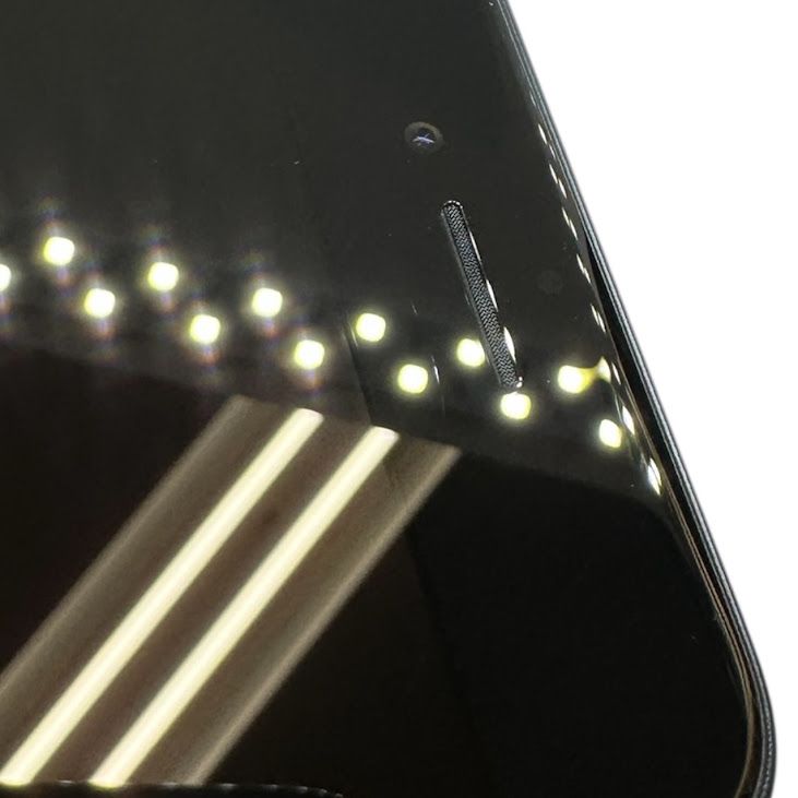 �ڥХåƥ꡼100%��iPhone��SE����3�����64GB���ߥåɥʥ��ȡ�SIM�ե꡼��au��