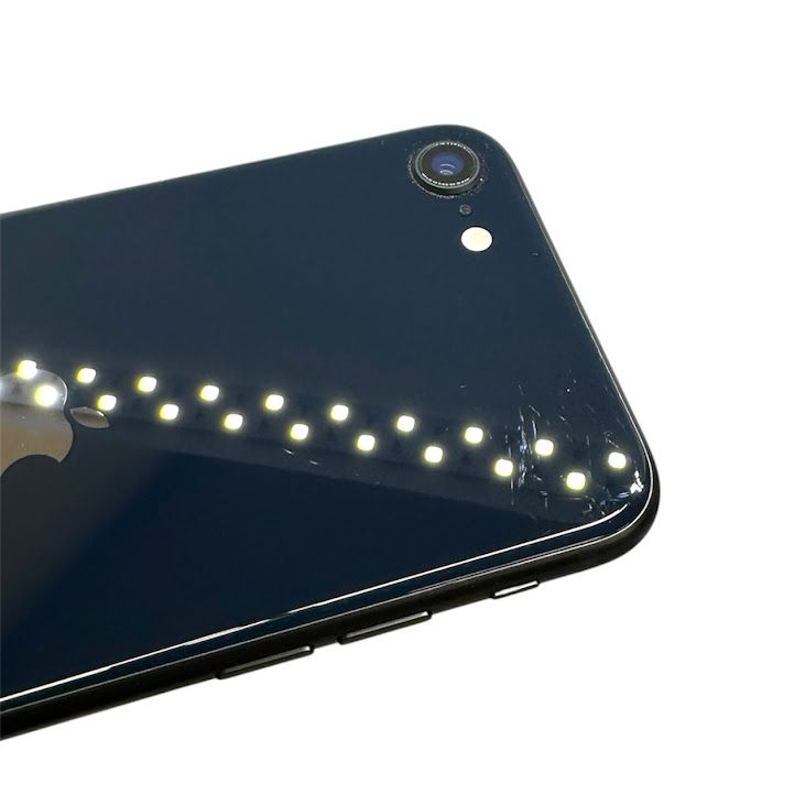 �ڥХåƥ꡼98%��iPhone��SE����3�����64GB���ߥåɥʥ��ȡ�SIM�ե꡼��au��
