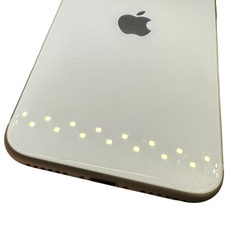 iPhone��SE����3�����64GB���������饤�ȡ�SIM�ե꡼���ɥ�����
