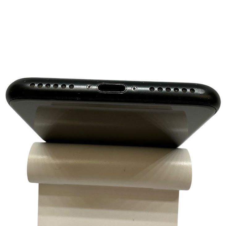 �ڥХåƥ꡼91%��iPhone��SE����2�����64GB���֥�å���SIM�ե꡼���ɥ�����