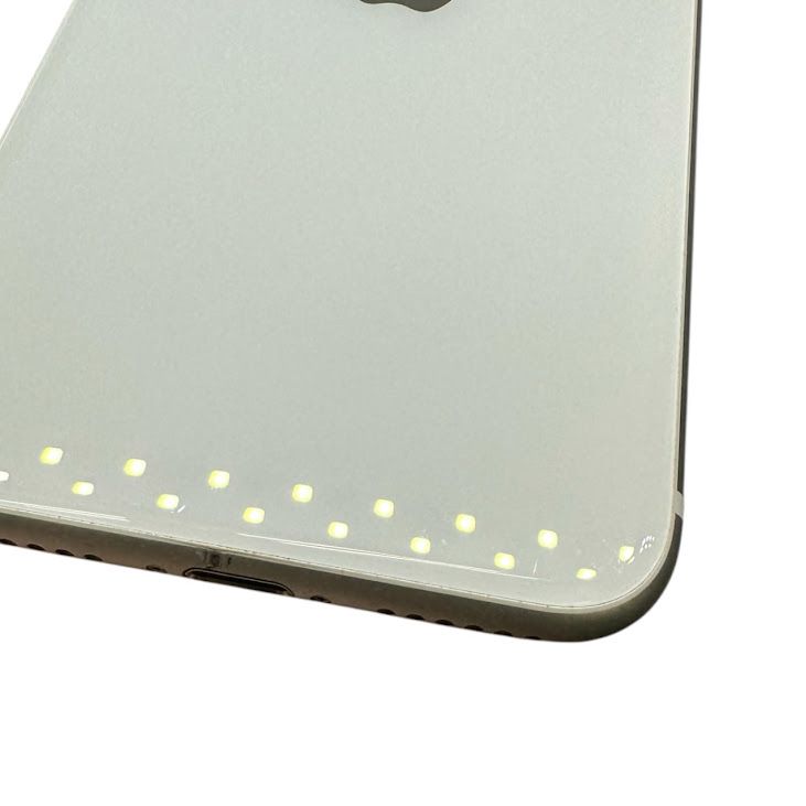 �ڥХåƥ꡼82%��iPhone��SE����2�����64GB���ۥ磻�ȡ�SIM�ե꡼��au��