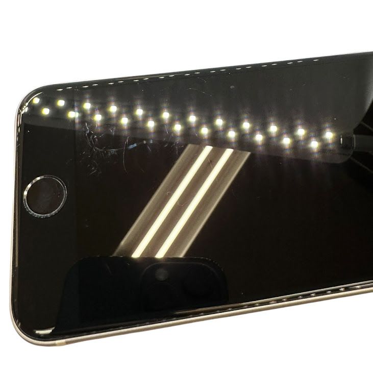 �ڥХåƥ꡼96%��iPhone��SE����3�����64GB���������饤�ȡ�SIM�ե꡼���ɥ�����