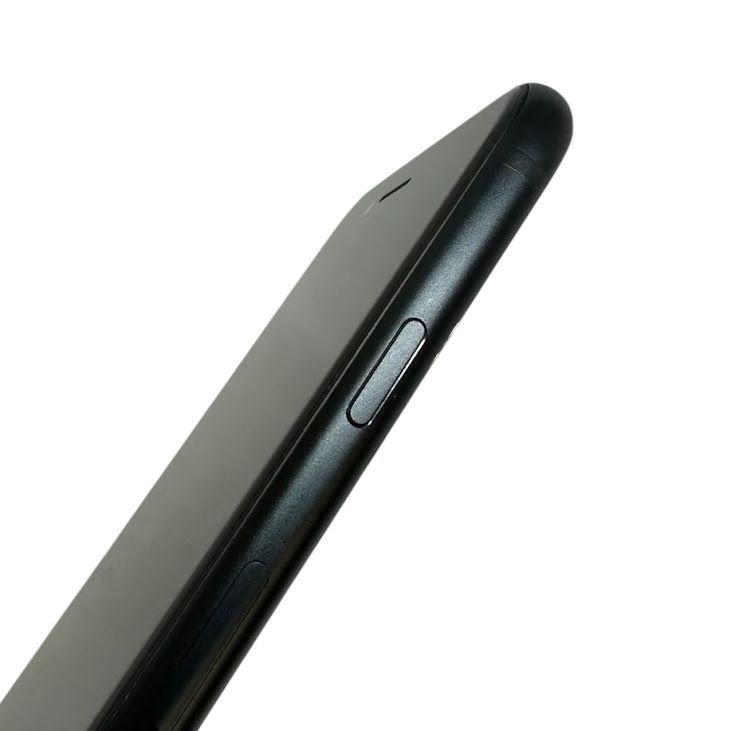 iPhone��SE����3�����64GB���ߥåɥʥ��ȡ�SIM�ե꡼�����եȥХ���