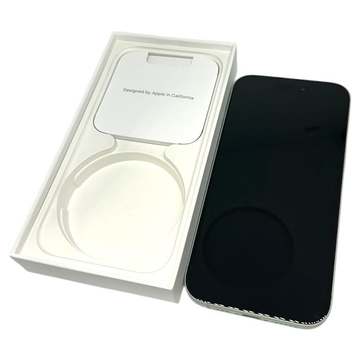 ڥХåƥ꡼80%iPhone15128GB꡼SIMե꡼au