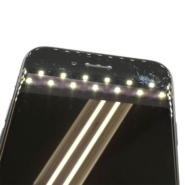 �ڥХåƥ꡼100%��iPhone��SE����2�����64GB���֥�å���SIM�ե꡼��au��