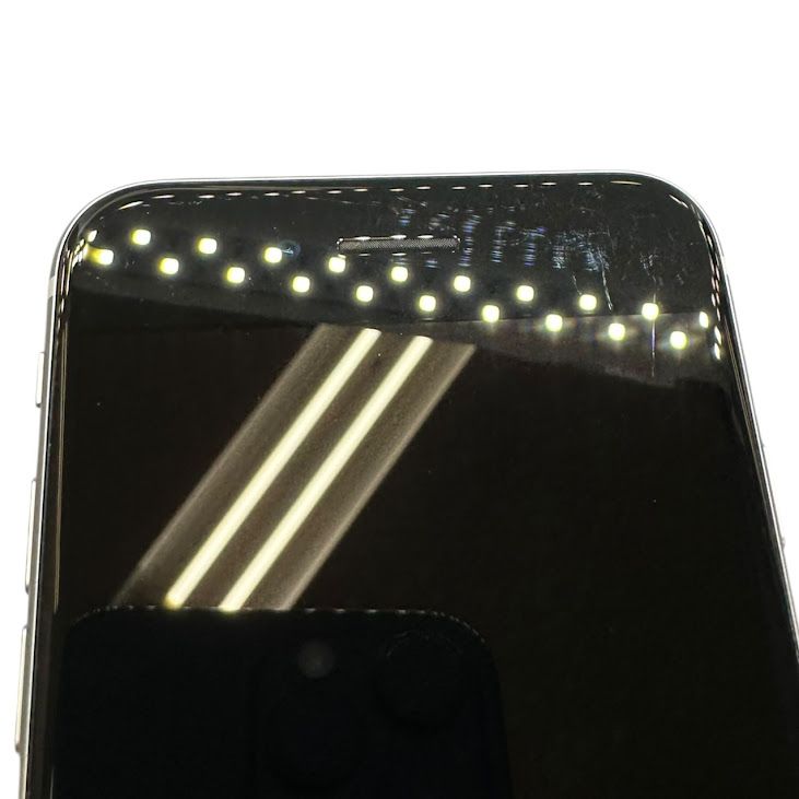 �ڥХåƥ꡼93%��iPhone��SE����2�����64GB���ۥ磻�ȡ�SIM�ե꡼��au��