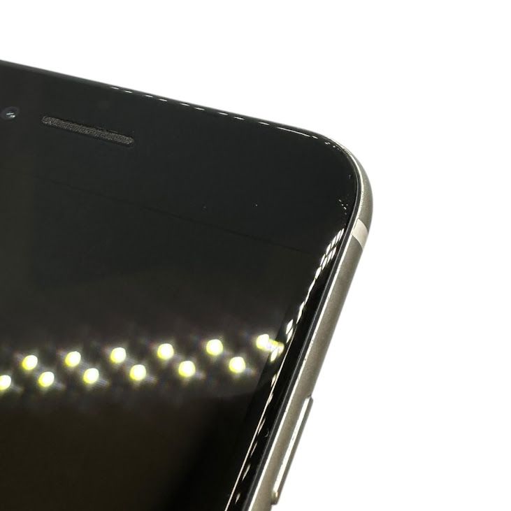 �ڥХåƥ꡼91%��iPhone��SE����2�����64GB���ۥ磻�ȡ�SIM�ե꡼���ɥ�����