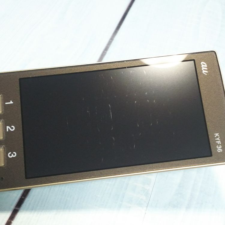 KYOCERA au KYF36 ���󤿤󥱡����� GOLD  912