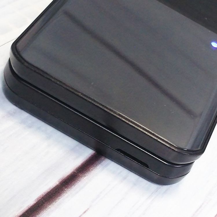 docomo arrows �ٻ��� �������� F-03L �֥�å�  040