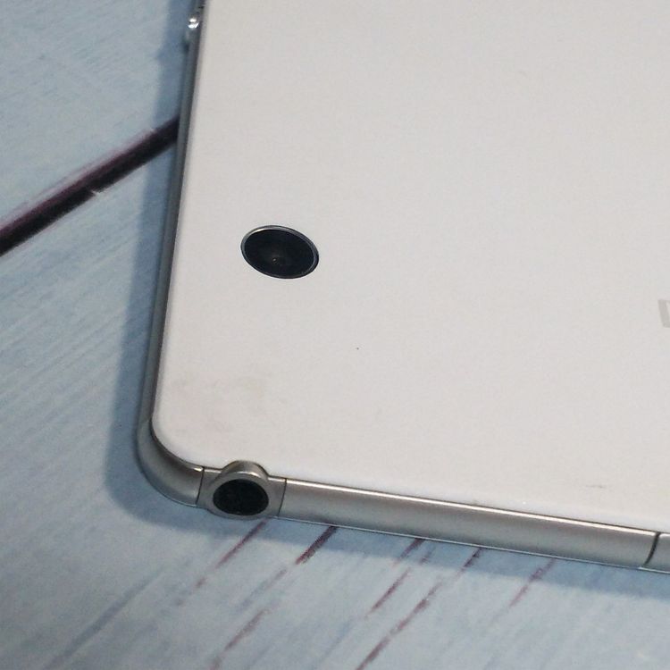 au Xperia Z4 Tablet SOT31 �ۥ磻������ �����  180