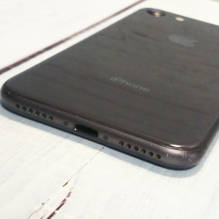 docomo iPhone8 64GB ���ڡ������졼  144