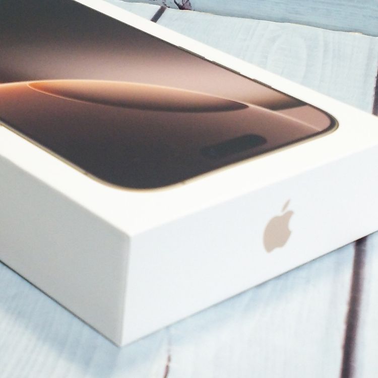 SIM�ե꡼ iPhone16 Pro Max 256GB �ǥ����� ����  084