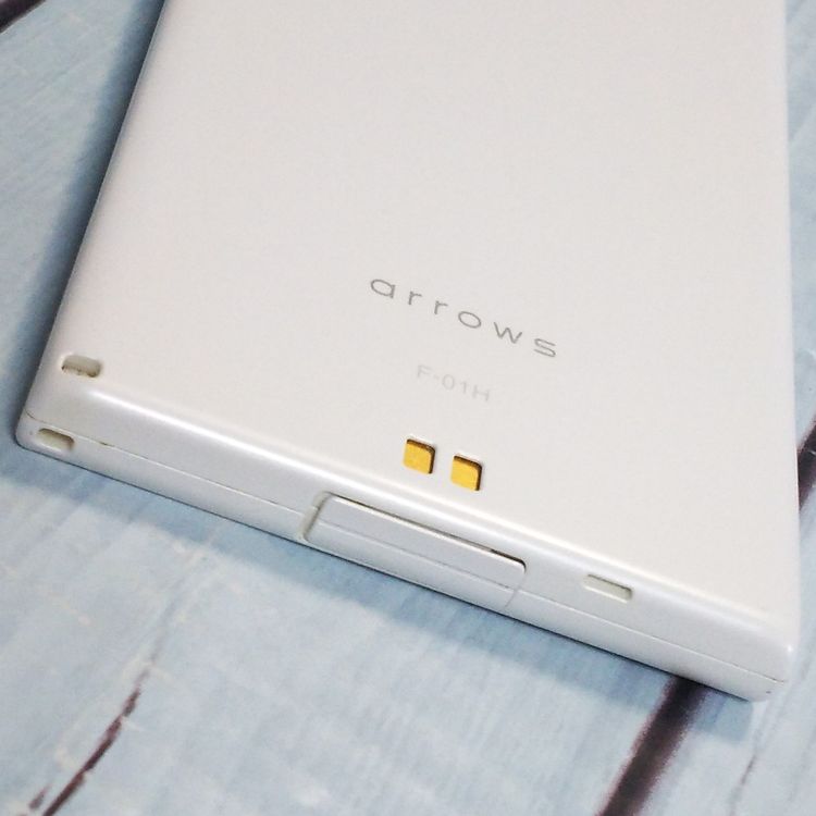 docomo �ٻ��� arrows Fit ���� �ۥ磻�� F-01H  244