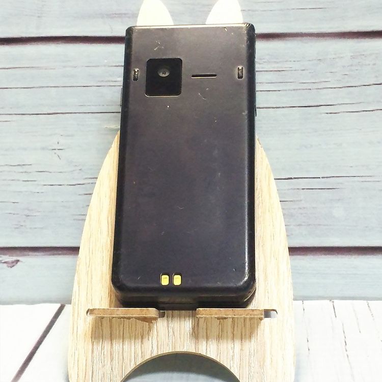 docomo arrows �ٻ��� �������� F-03L �֥�å�  724