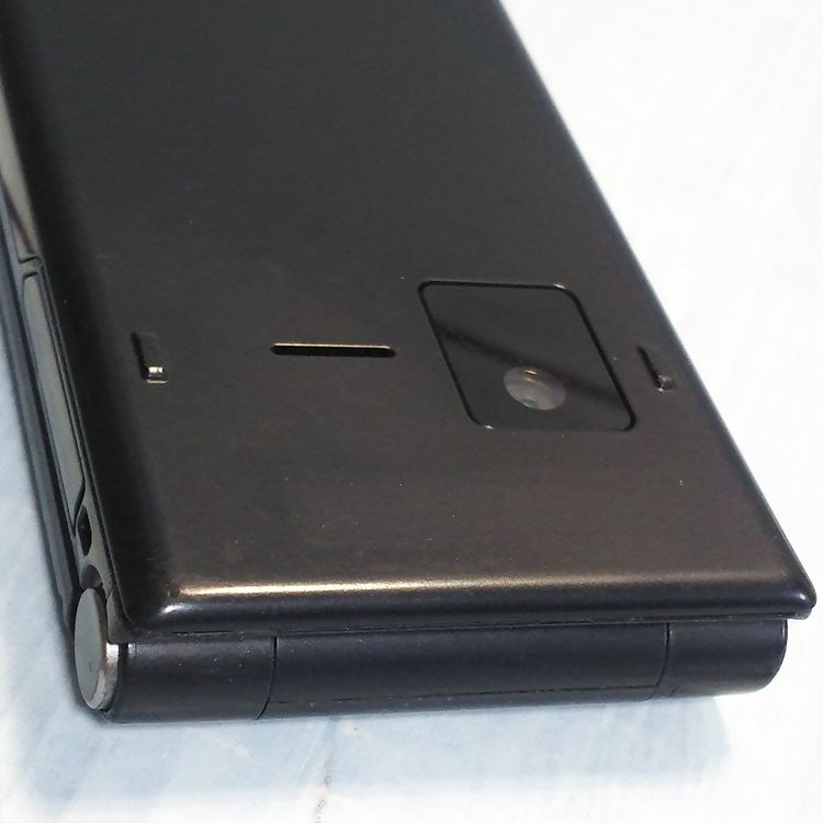 docomo arrows �ٻ��� �������� F-03L �֥�å�  942