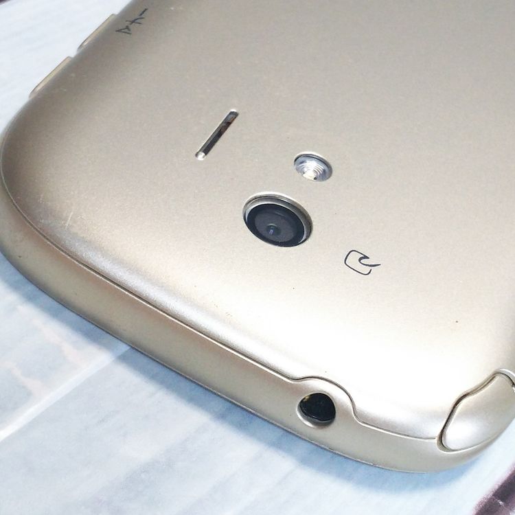 docomo F-03K ������� �餯�餯���ޡ��ȥե��� me  225