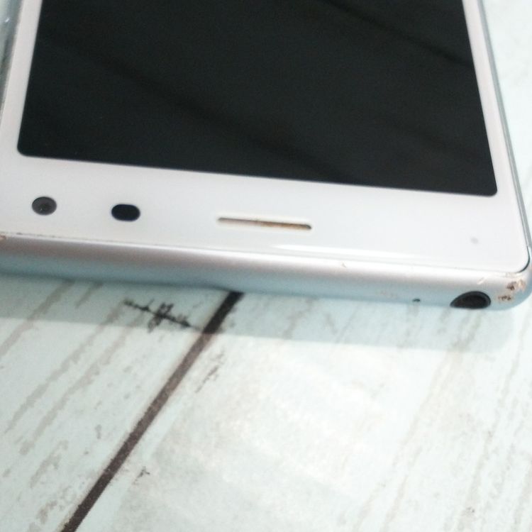 au Xperia 8 SOV42 �֥롼  467