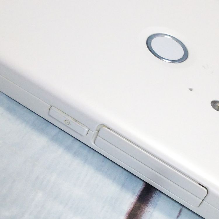 docomo �ٻ��� arrows Fit ���� �ۥ磻�� F-01H  244