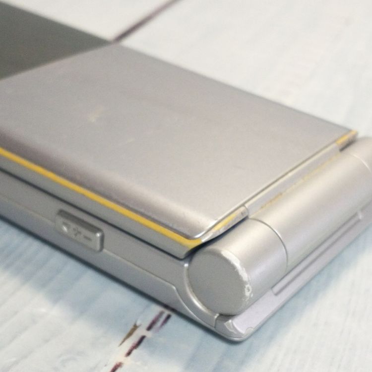 docomo arrows �ٻ��� �������� F-03L ����С�  521