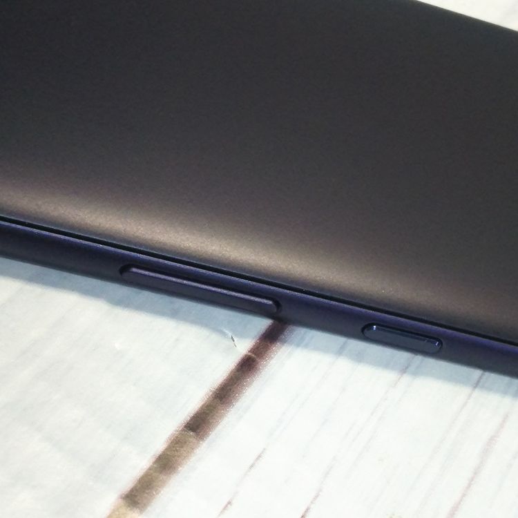 au Qua phone QZ ������ KYV44 ����ǥ���  800