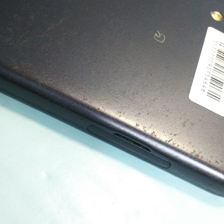 au AQUOS sense2 SHV43 Nuance Black  646