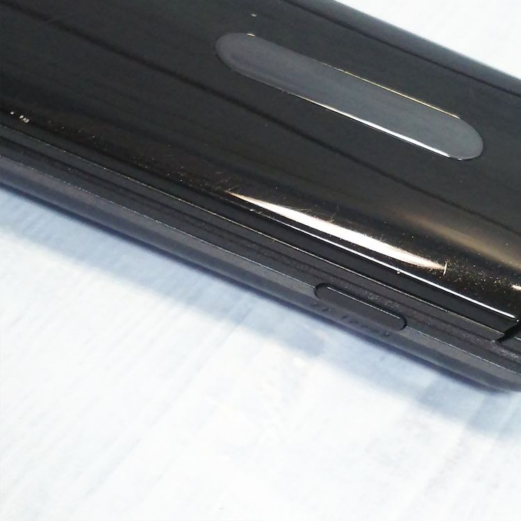 KYOCERA au GRATINA 4G BLACK KYF31  615