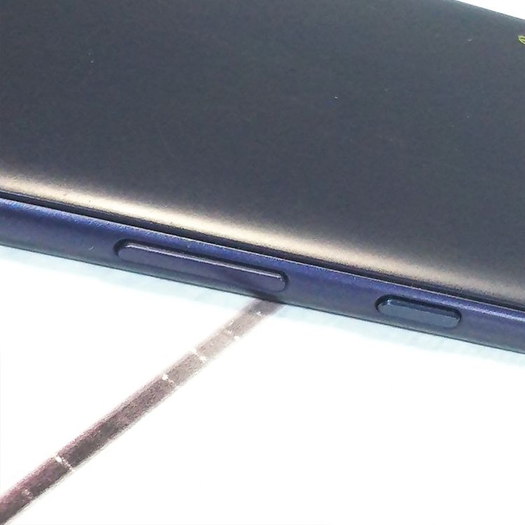 au Qua phone QZ ������ KYV44 ����ǥ���  334