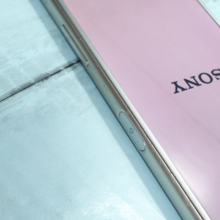 Xperia XZs SOV35 au WarmSilver �����  170