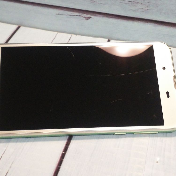 SHARP au AQUOS U SHV37 �饤�ॴ�����  866