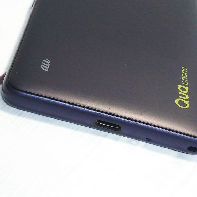 au Qua phone QZ ������ KYV44 ����ǥ���  810