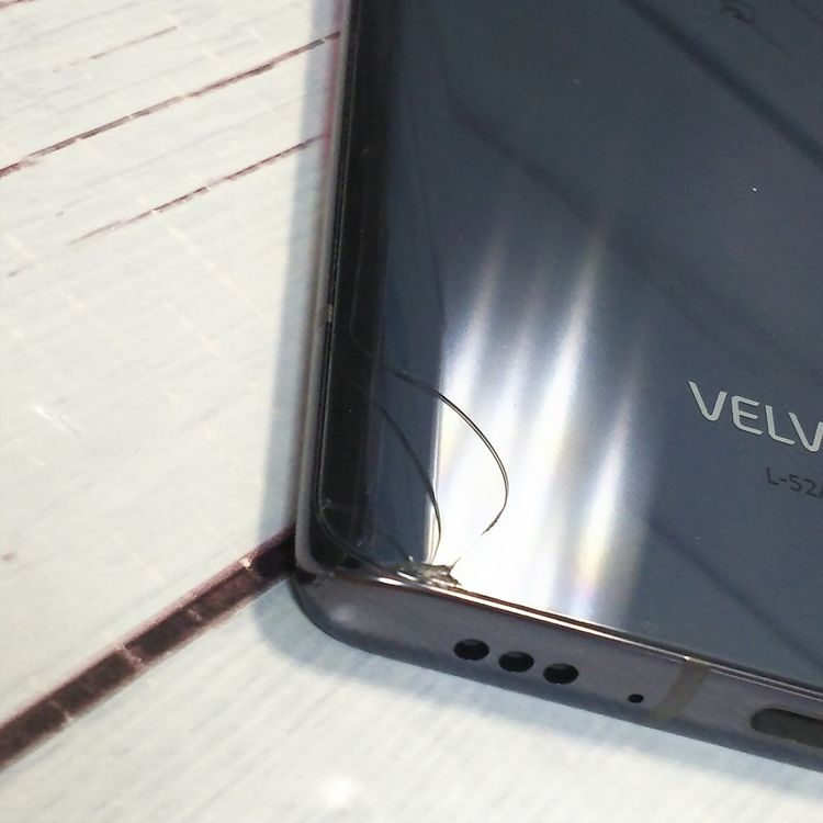 docomo LG VELVET L-52A �������饰�졼  320