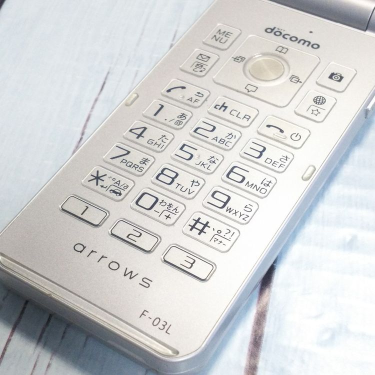 docomo arrows �ٻ��� �������� F-03L ����С� [������]  585