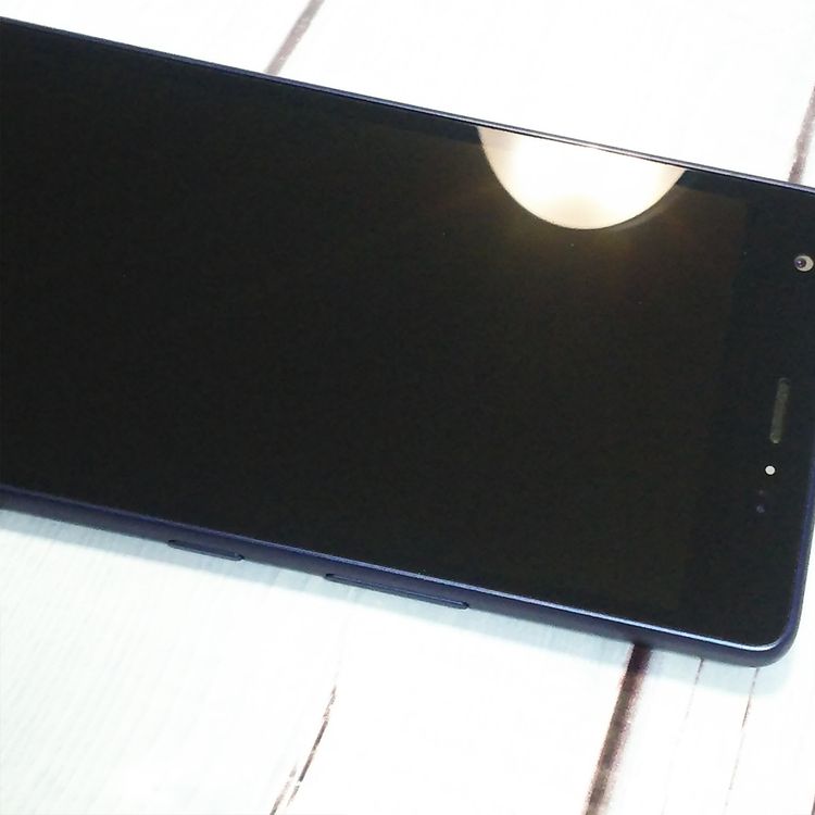 au Qua phone QZ ������ KYV44 ����ǥ���  228