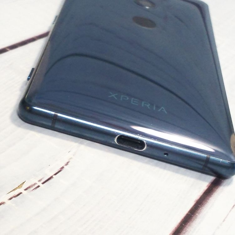 SONY Xperia XZ2 SoftBank 702SO ���꡼��  576