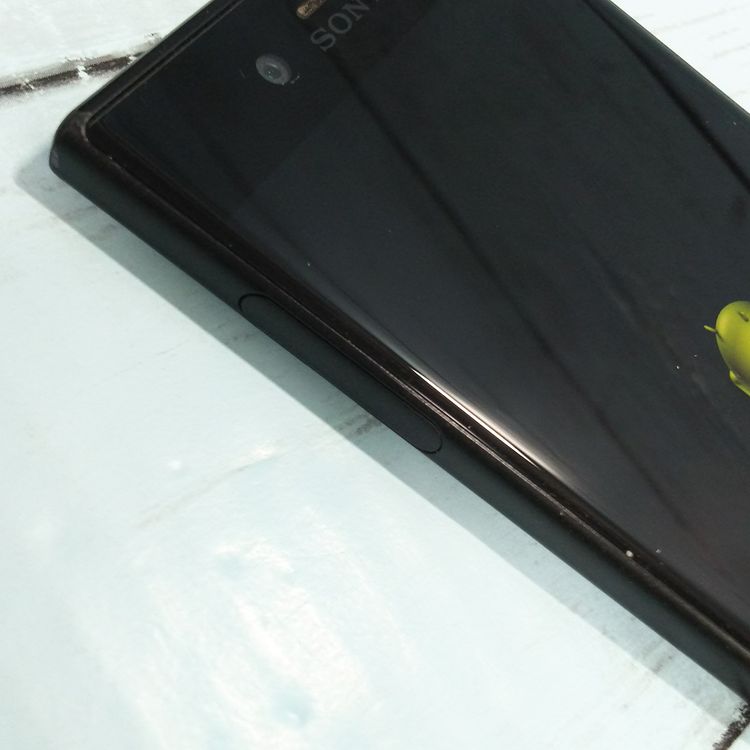 SONY Xperia XZs SOV35 au �֥�å�  272