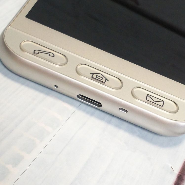 Softbank SHARP ����ץ륹�ޥ�4 704SH �����ѥ󥷥�С�  ���� 951