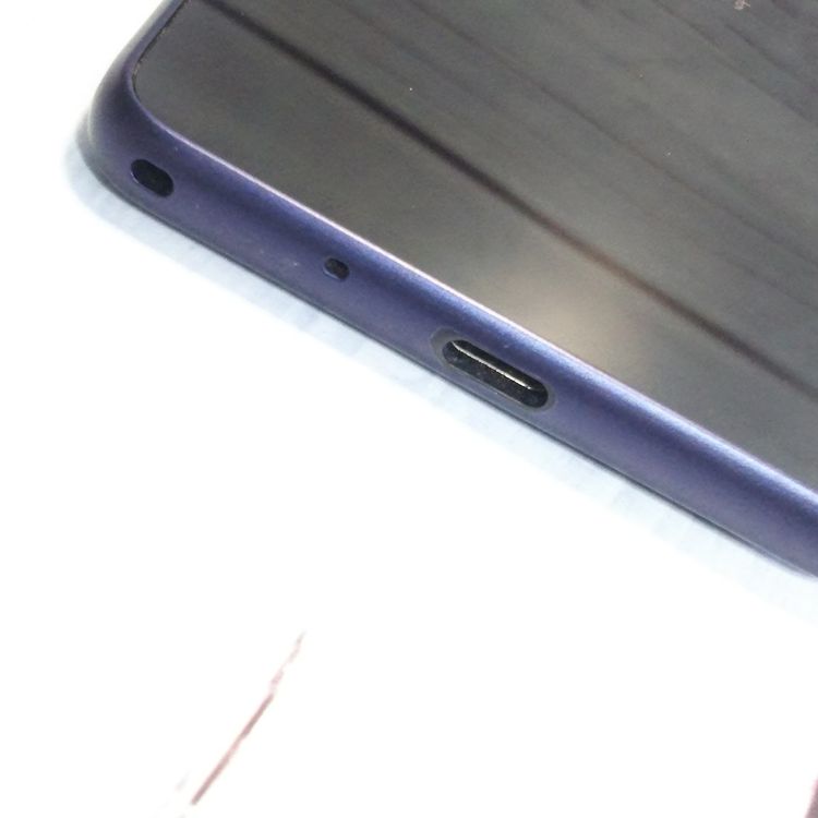 au Qua phone QZ ������ KYV44 ����ǥ���  ���� 522